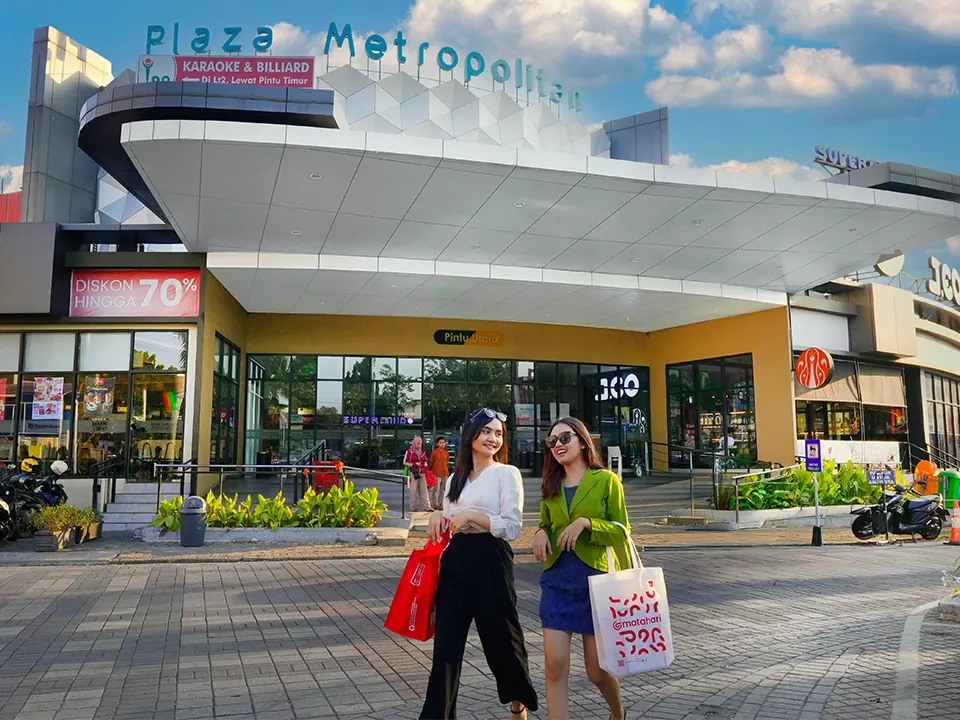 Plaza Metropolitan